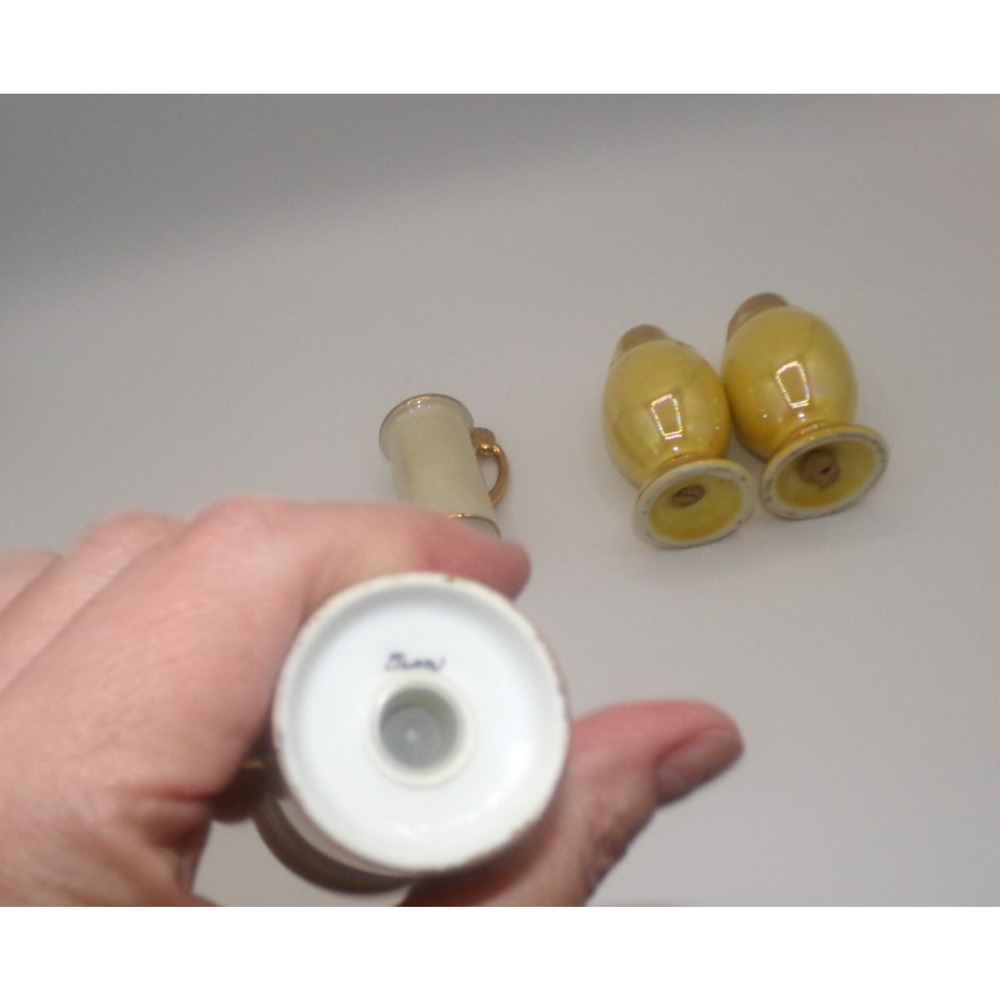 Vintage Lusterware Yellow White Pearlescent Gold Trim Salt & Pepper Shaker Sets - Picture 12 of 13